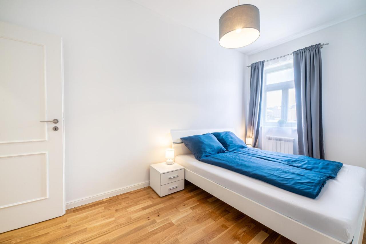 Pleasant In An Apart In The Center Of Appartement